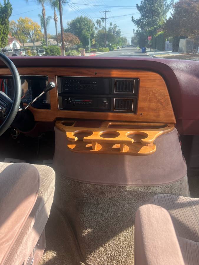 Ford-e150-conversion-van-1990-red-22