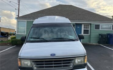 Ford-e150-conversion-van-1995-silver-1