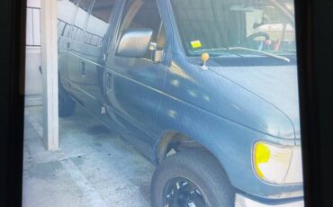 Ford-e350-15-passenger-van-1996-10