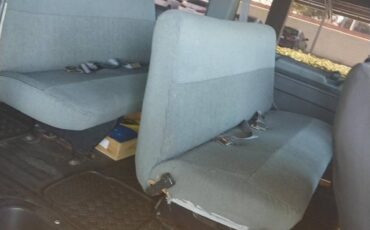 Ford-e350-15-passenger-van-1996-12