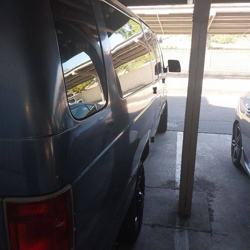 Ford-e350-15-passenger-van-1996-3