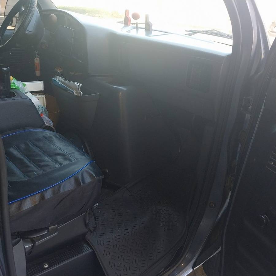 Ford-e350-15-passenger-van-1996-6
