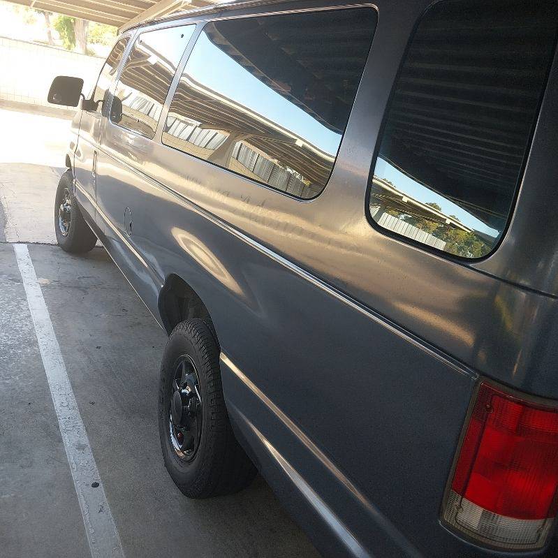 Ford-e350-15-passenger-van-1996-7