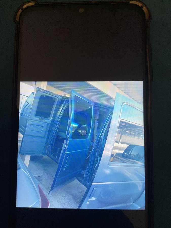 Ford-e350-15-passenger-van-1996-8