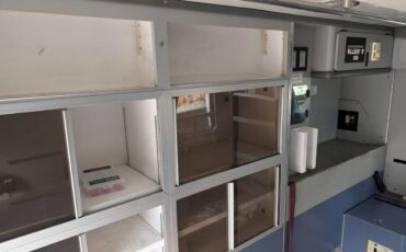 Ford-e350-diesel-1995-white-4