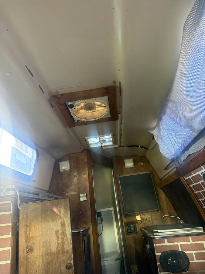 Ford-e350-econoline-van-1986-black-12