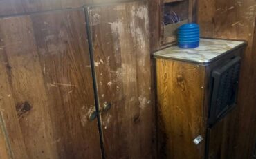 Ford-e350-econoline-van-1986-black-13