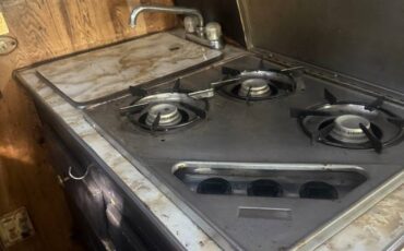 Ford-e350-econoline-van-1986-black-14