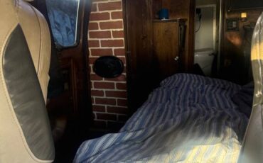 Ford-e350-econoline-van-1986-black-17