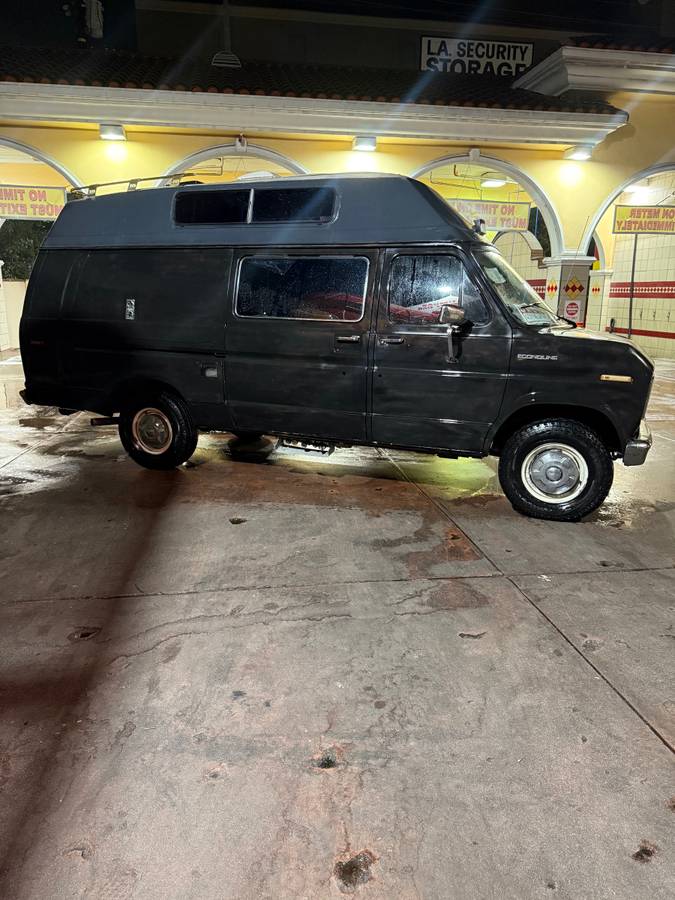 Ford-e350-econoline-van-1986-black-4
