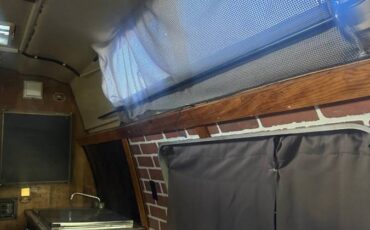 Ford-e350-econoline-van-1986-black-5