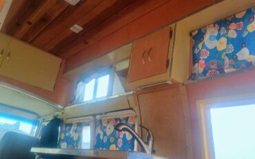 Ford-econoline-1969-10