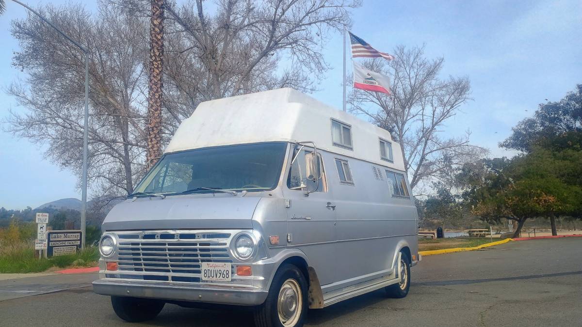 Ford-econoline-1969-23
