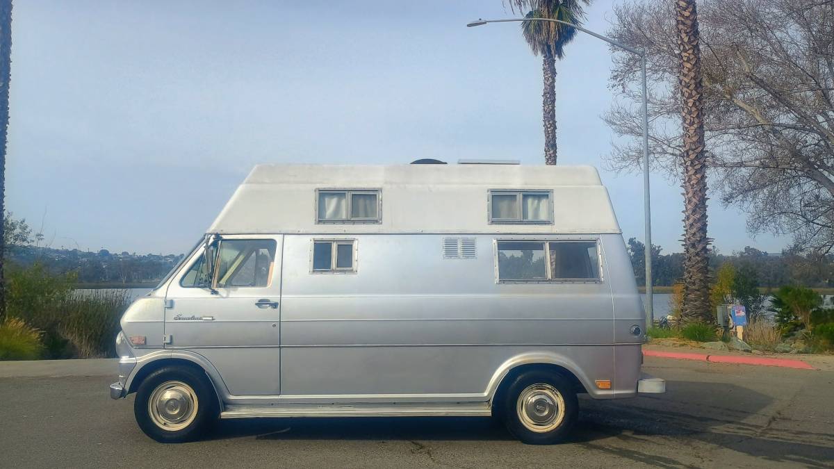 Ford-econoline-1969-3