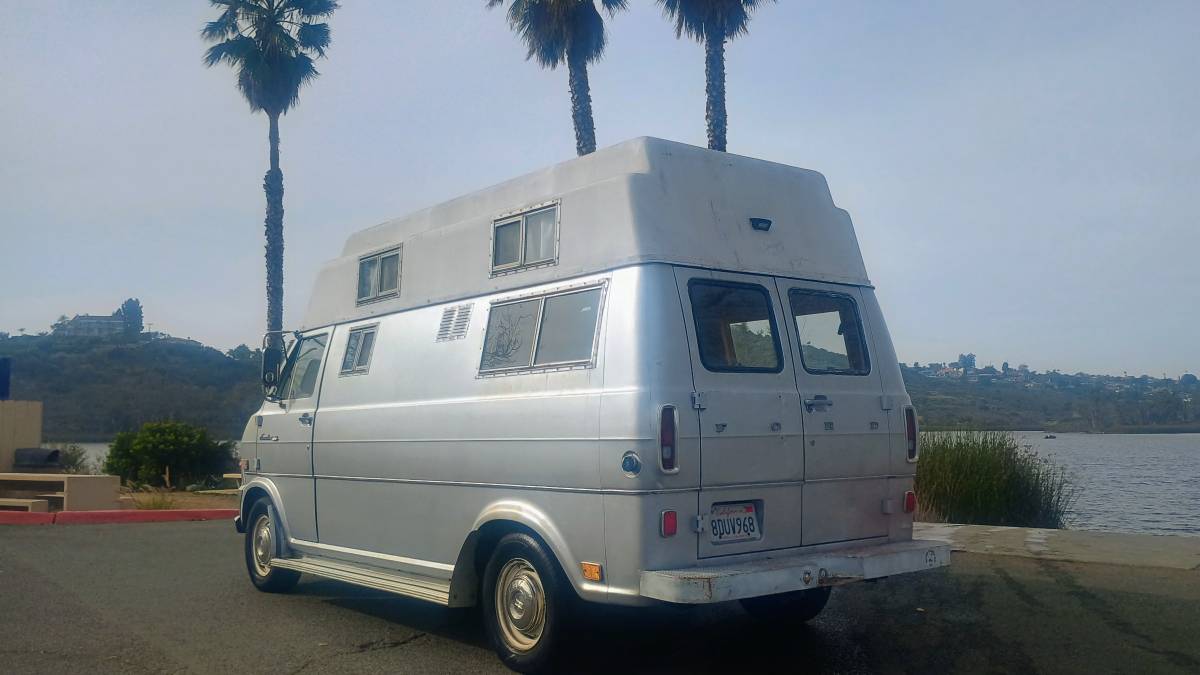 Ford-econoline-1969-4