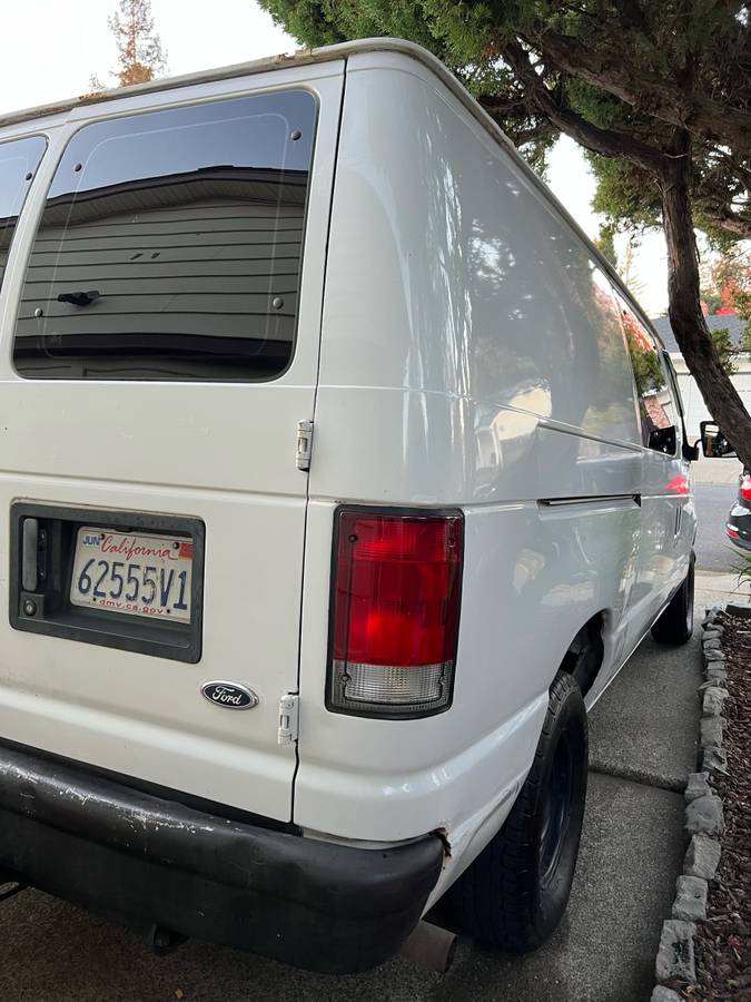 Ford-econoline-e150-cargo-van-1995-white-1