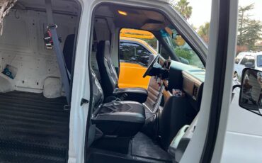 Ford-econoline-e150-cargo-van-1995-white-11