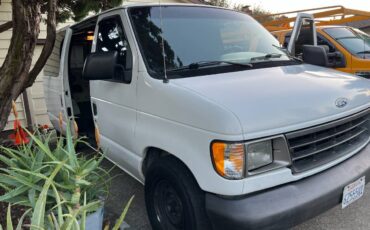 Ford-econoline-e150-cargo-van-1995-white