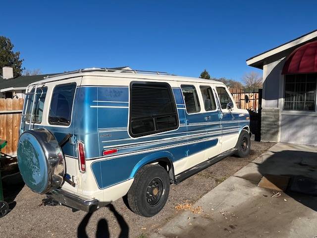 Ford-econoline-e350-1991-custom-1