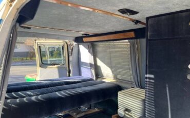 Ford-econoline-e350-1991-custom-7