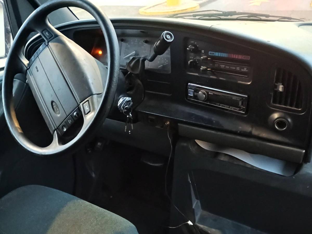 Ford-econoline-e350-1995-8