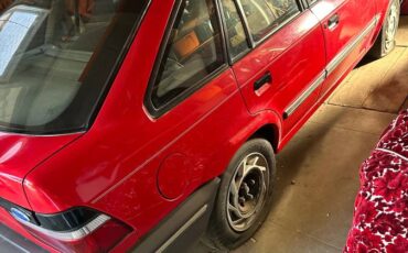 Ford-escort-1990-red-2