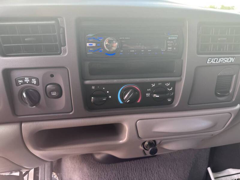 Ford-excursion-xlt-2000-blue-10