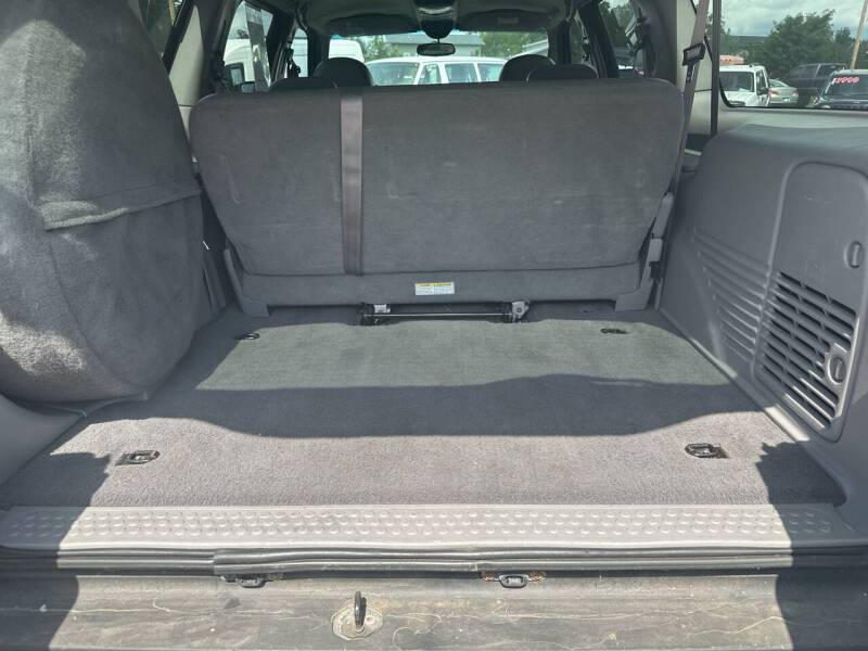 Ford-excursion-xlt-2000-blue-3