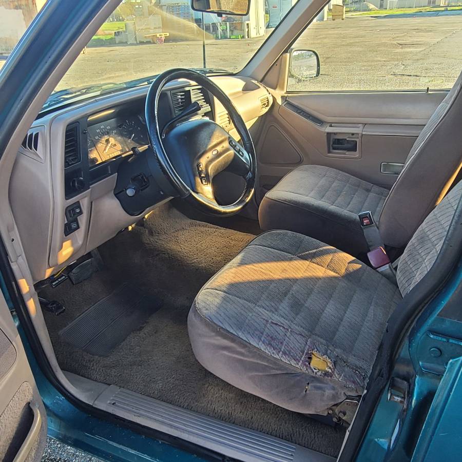 Ford-explorer-1993-blue-11