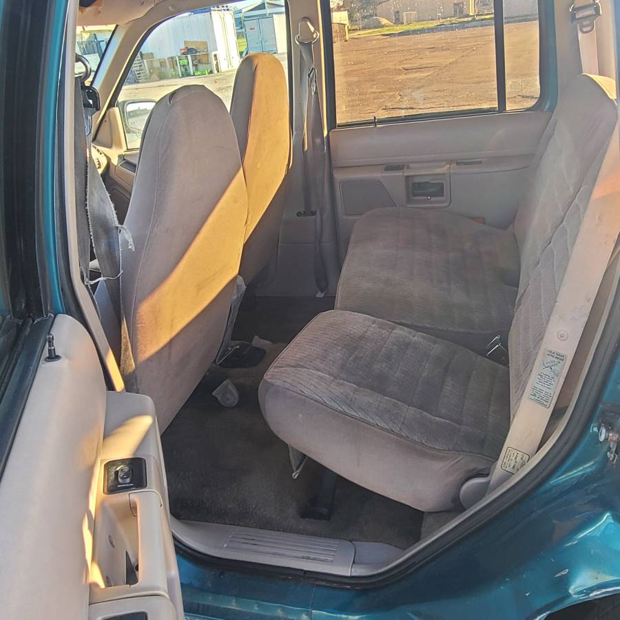 Ford-explorer-1993-blue-12