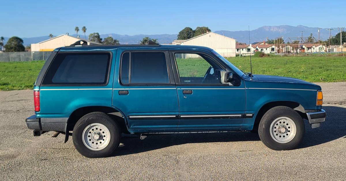Ford-explorer-1993-blue-23