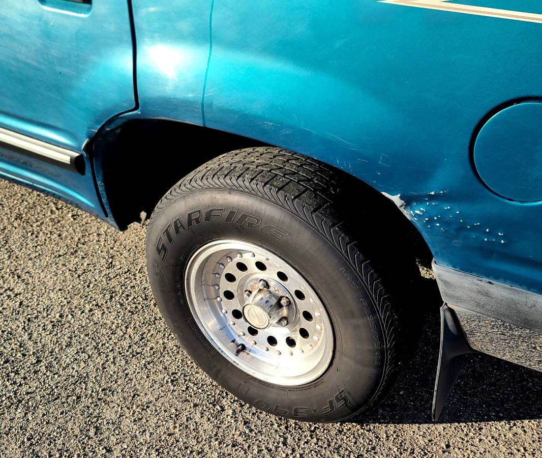 Ford-explorer-1993-blue