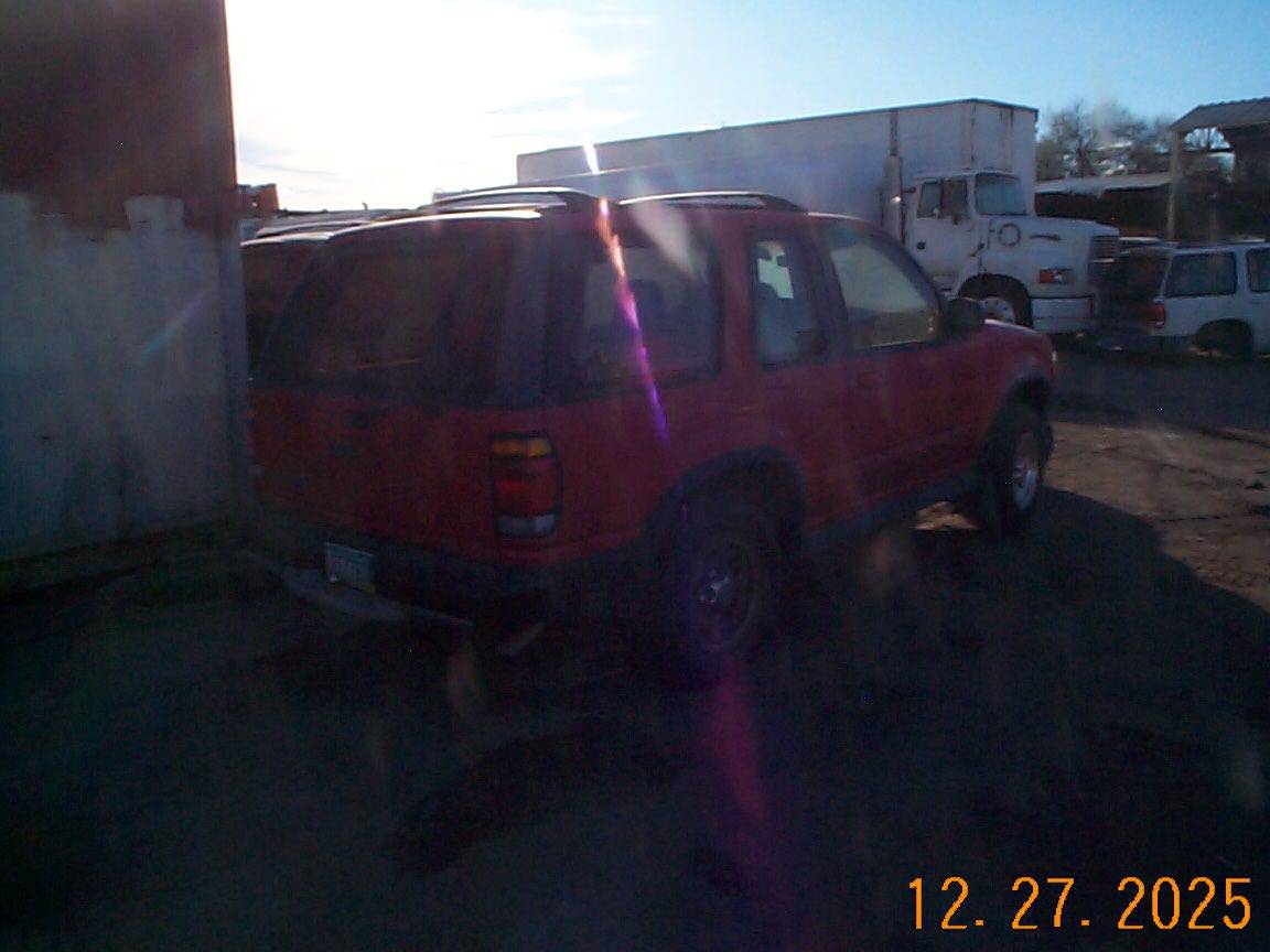 Ford-explorer-1996-1