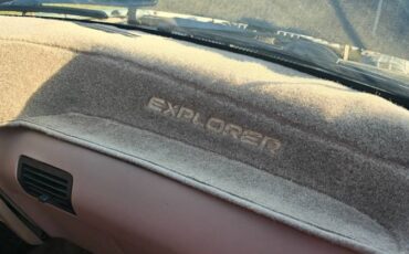 Ford-explorer-xlt-1992-green-16
