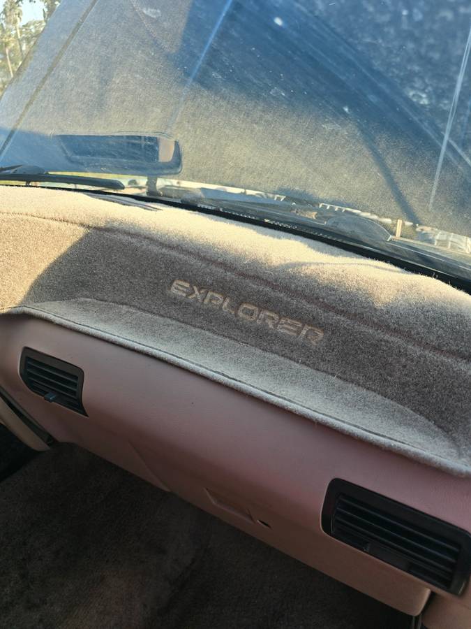 Ford-explorer-xlt-1992-green-16