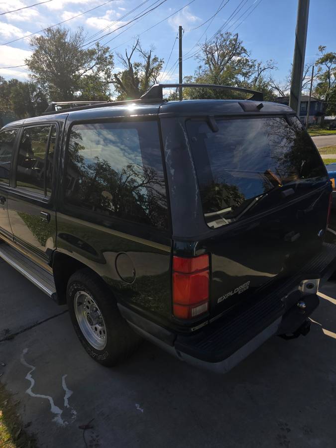 Ford-explorer-xlt-1992-green-5
