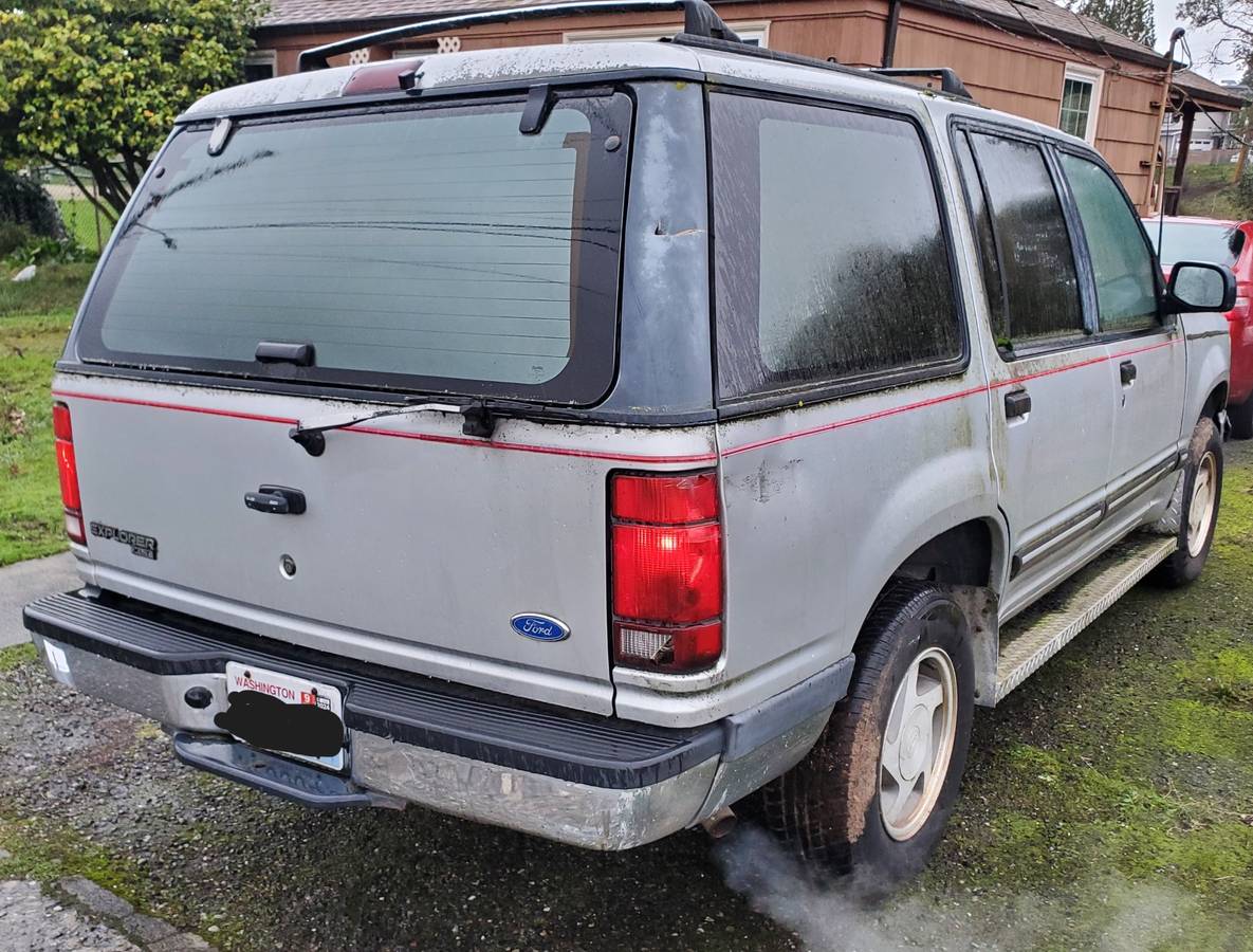 Ford-explorer-xlt-1992-silver-6