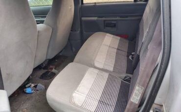 Ford-explorer-xlt-1992-silver-7