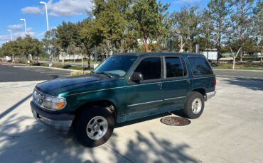 Ford-explorer-xlt-1996-green-1