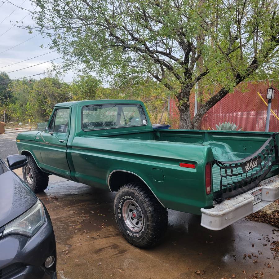 Ford-f-150-1978-green-11