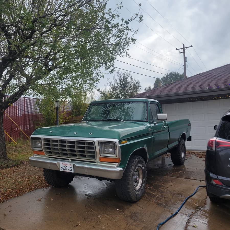 Ford-f-150-1978-green