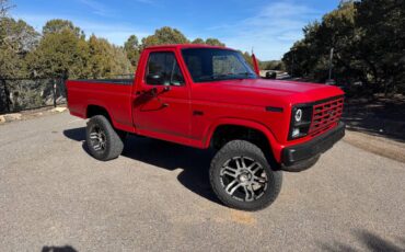 Ford-f-150-1982-red
