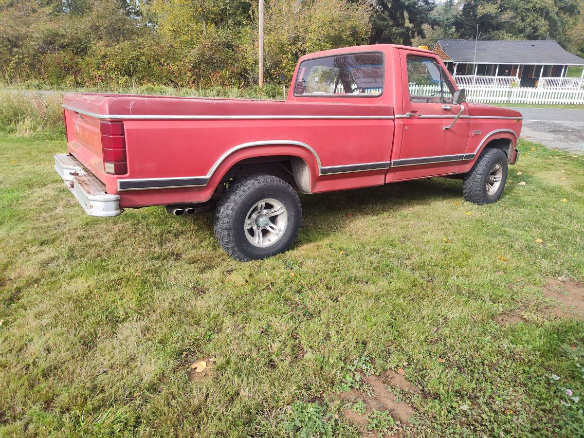 Ford-f-150-1984-3