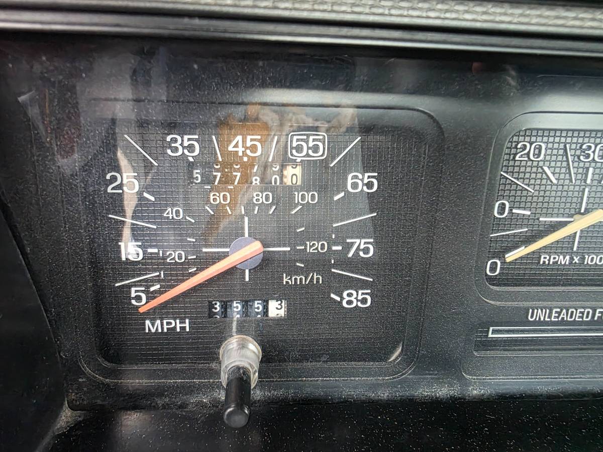 Ford-f-150-1984-silver-8