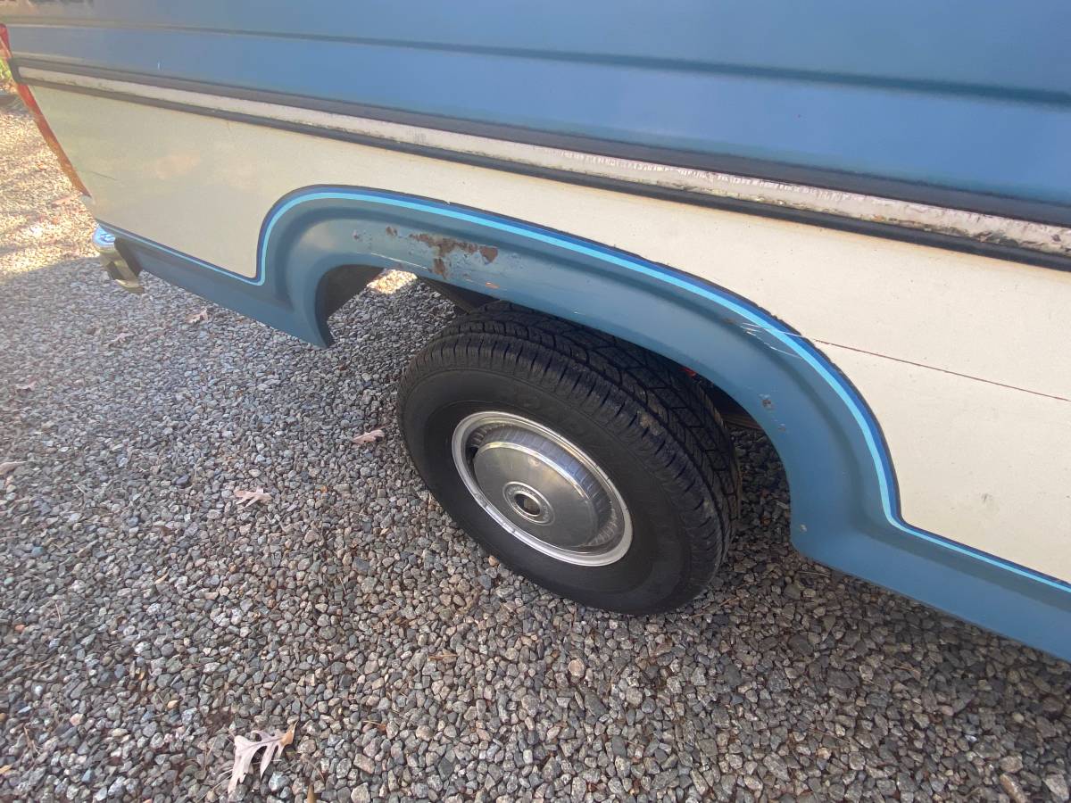 Ford-f-150-1985-blue-1