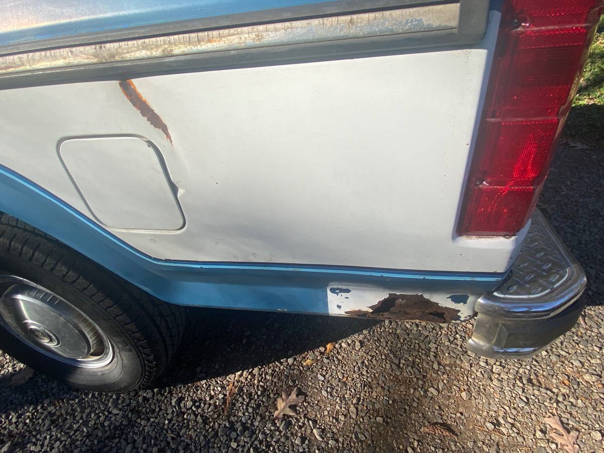 Ford-f-150-1985-blue-11