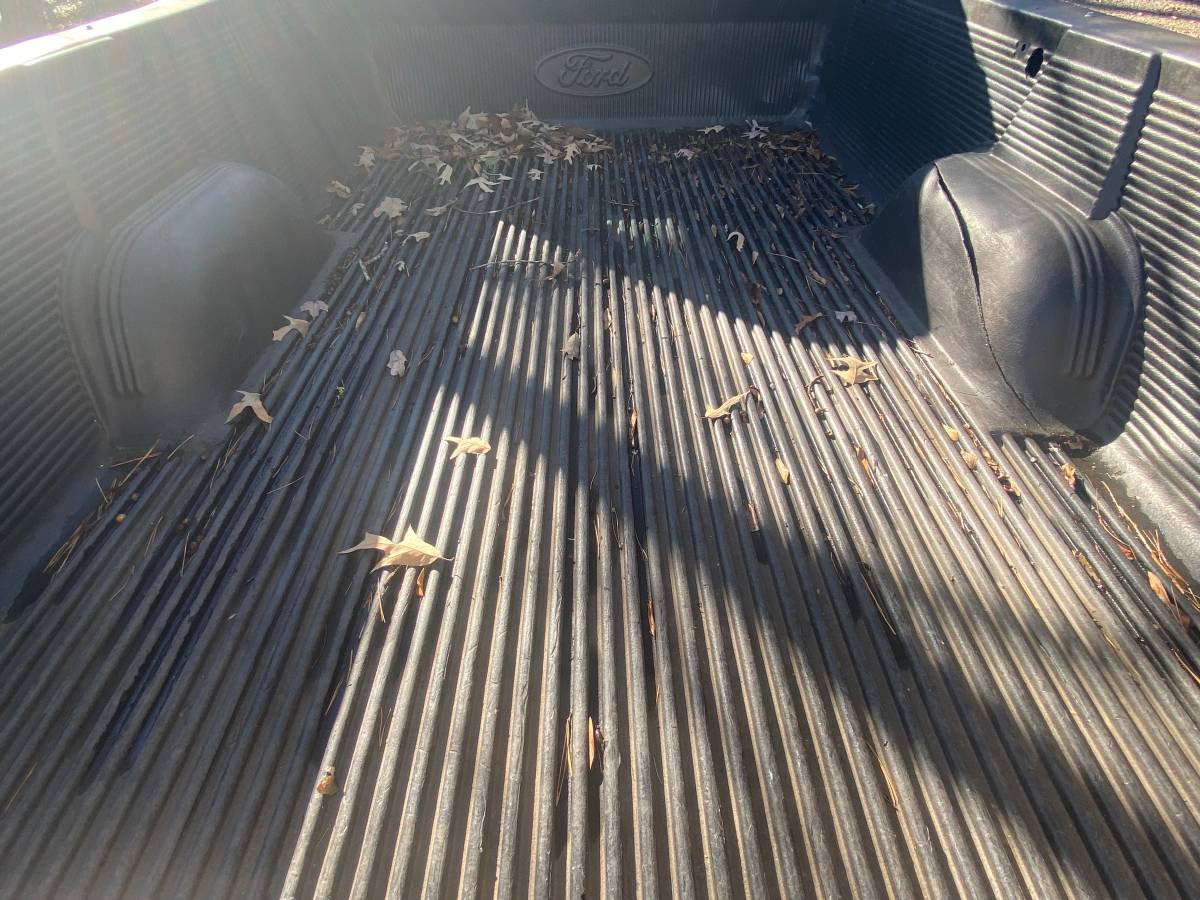 Ford-f-150-1985-blue-18