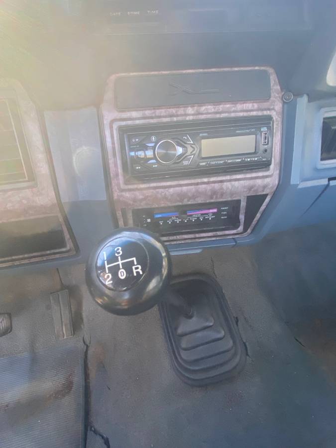 Ford-f-150-1985-blue-5