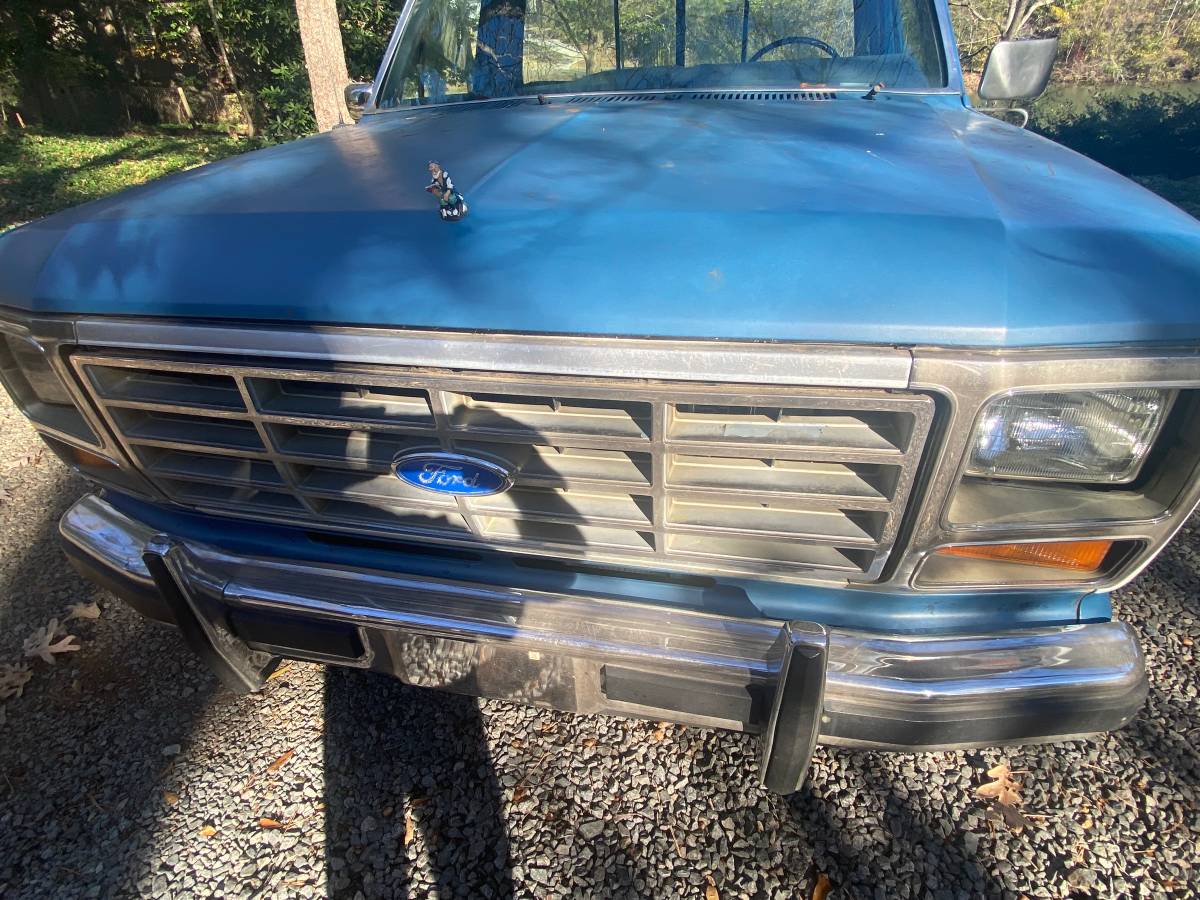Ford-f-150-1985-blue