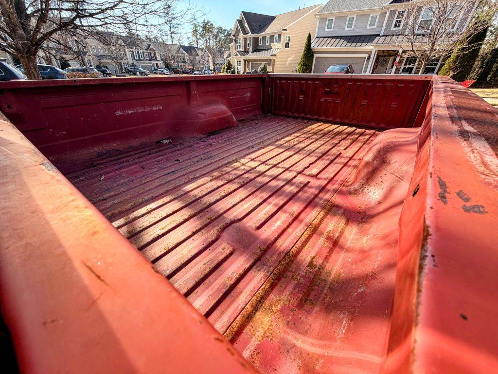 Ford-f-150-1985-red-1